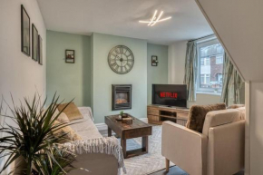 Charming Cottage Trafford Retreat Pets welcome